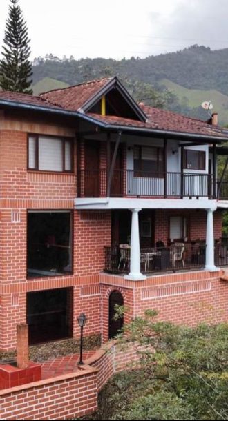 Casa en venta  en el mejor condominio de la Estrella