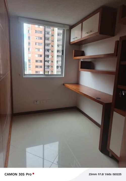 Arriendo Apartamento Loma de los Bernal
