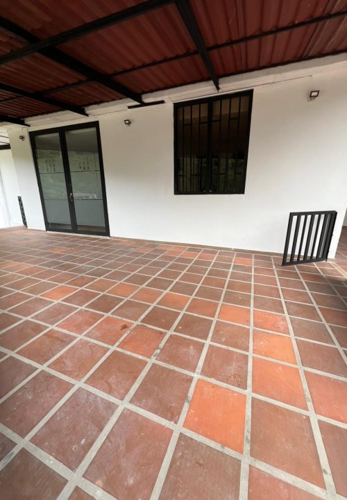 Arriendo Casa Vereda Jardin Sector la Piscina