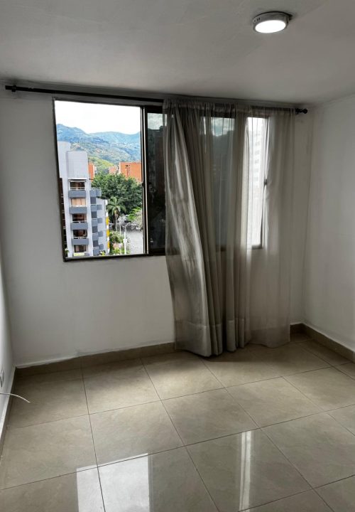 Arriendo Apartamento Laureles