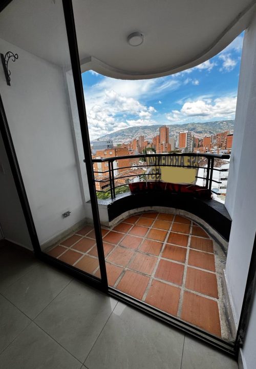 Arriendo Apartamento Laureles