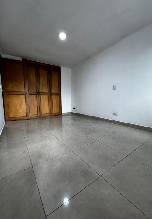 Arriendo Apartamento Laureles
