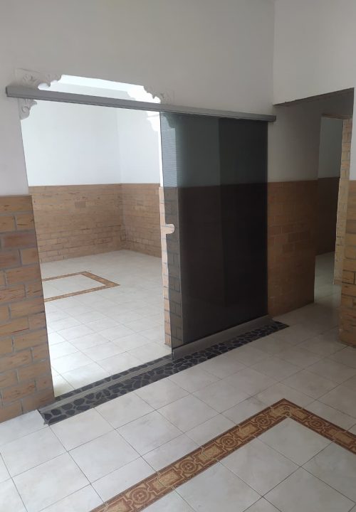 Venta Casa y Local Comercial Laureles – Simon Bolivar (Esquinera)