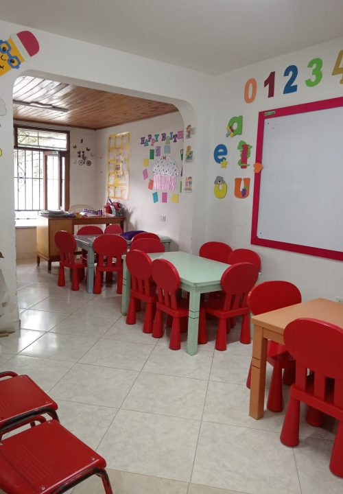 Venta Preescolar Totalmente Equipado – Sector La America Niza