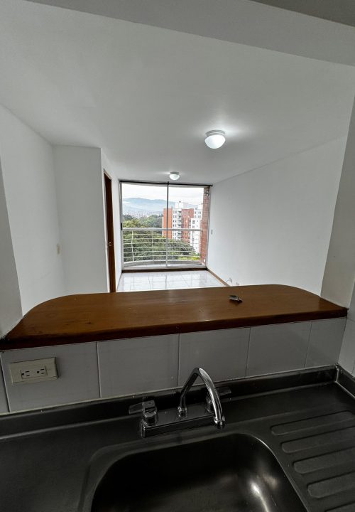 Arriendo Apartaestudio – Loma de los Bernal