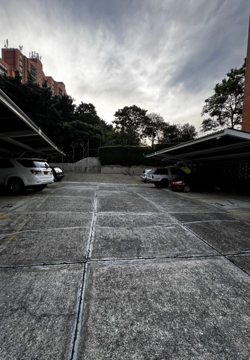 Arriendo Apartaestudio – Loma de los Bernal