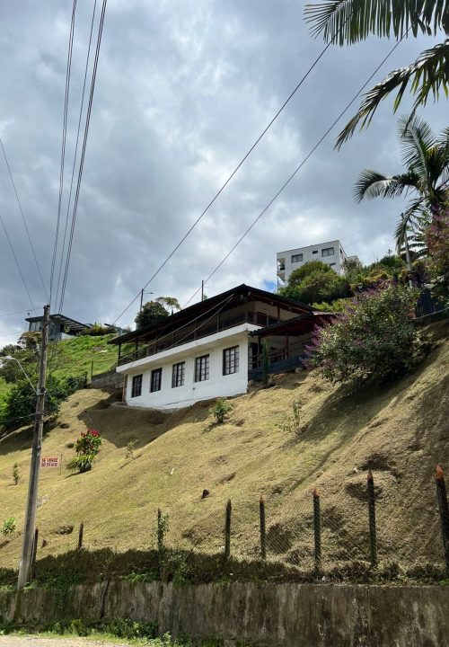 Alquiler Casa Finca – Vereda Jardin