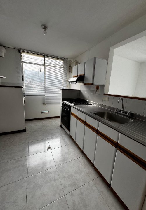 Arriendo Apartaestudio – Loma de los Bernal