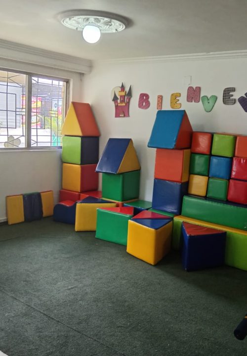 Venta Preescolar Totalmente Equipado – Sector La America Niza