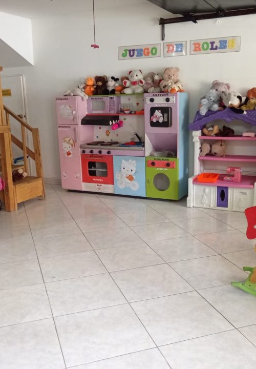 Venta Preescolar Totalmente Equipado – Sector La America Niza