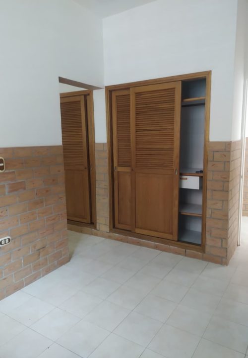 Venta Casa y Local Comercial Laureles – Simon Bolivar (Esquinera)