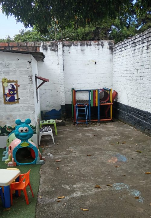 Venta Preescolar Totalmente Equipado – Sector La America Niza