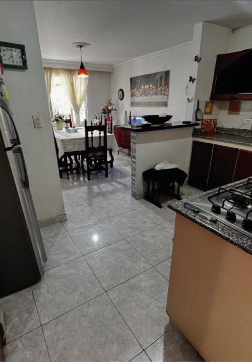 Venta Casa Piso 2 Simón Bolivar – (La América)