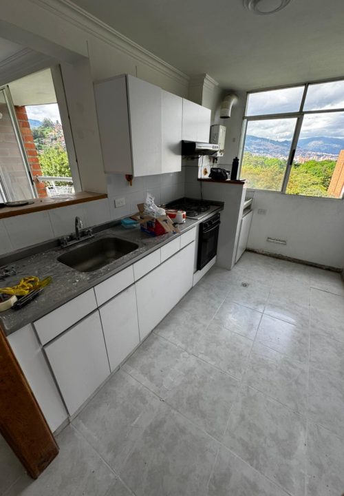 Arriendo Apartamento – Loma de los Bernal