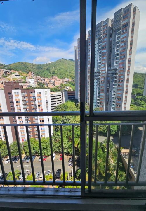 Venta Apartamento – Loma de los Bernal