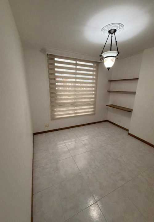 Arriendo Apartamento Belén Loma de los Bernal (Con Parqueadero)