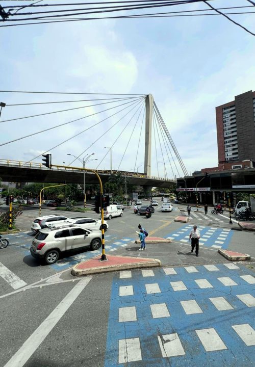 Arriendo Apartamento Amoblado – Al frente viva Envigado