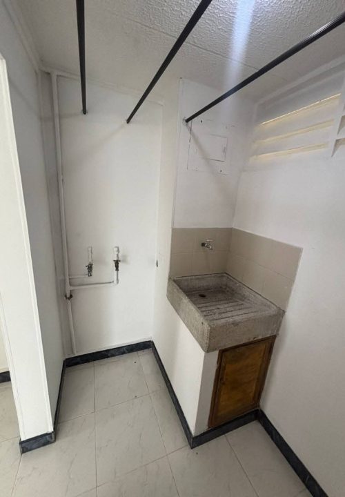 Venta Apartamento Laureles Almerìa !GANGA!